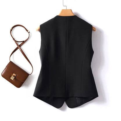 Black short V-neck slim fitting vest for women's spring and autumn jackets can be paired inside
