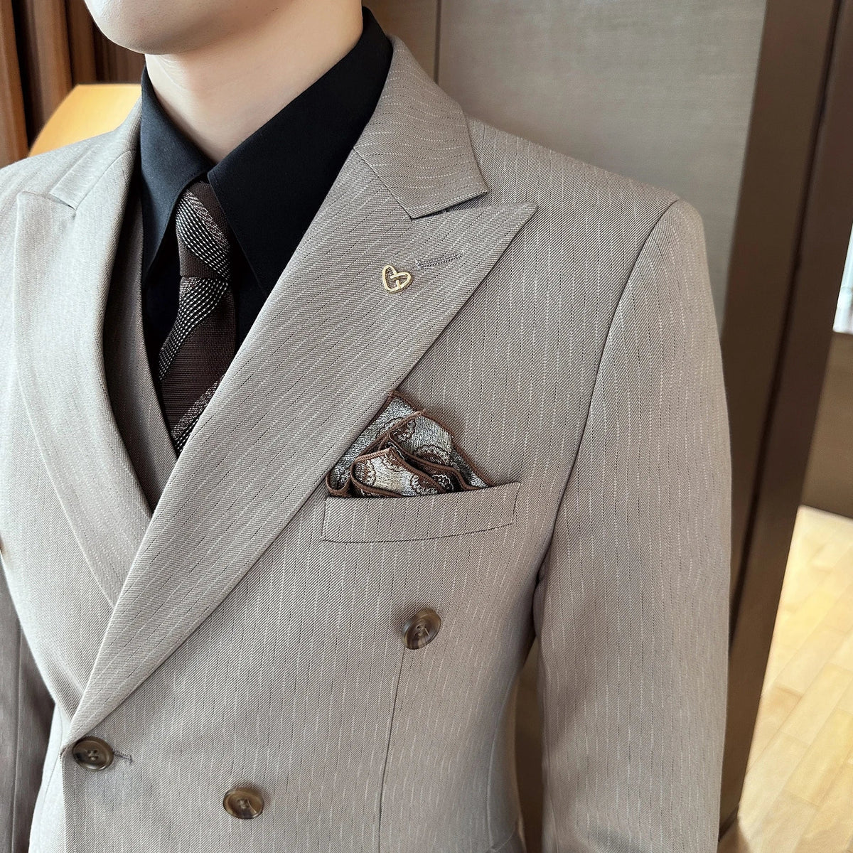 Men's Double Breasted Three Piece Wedding Suit – Slim Fit Smart Casual