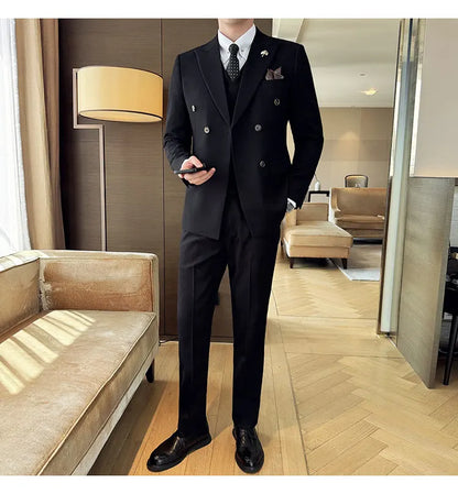 The men's three-piece wedding dress set for the autumn and winter of 2025 is a fashionable, trendy and stylish double-breasted m