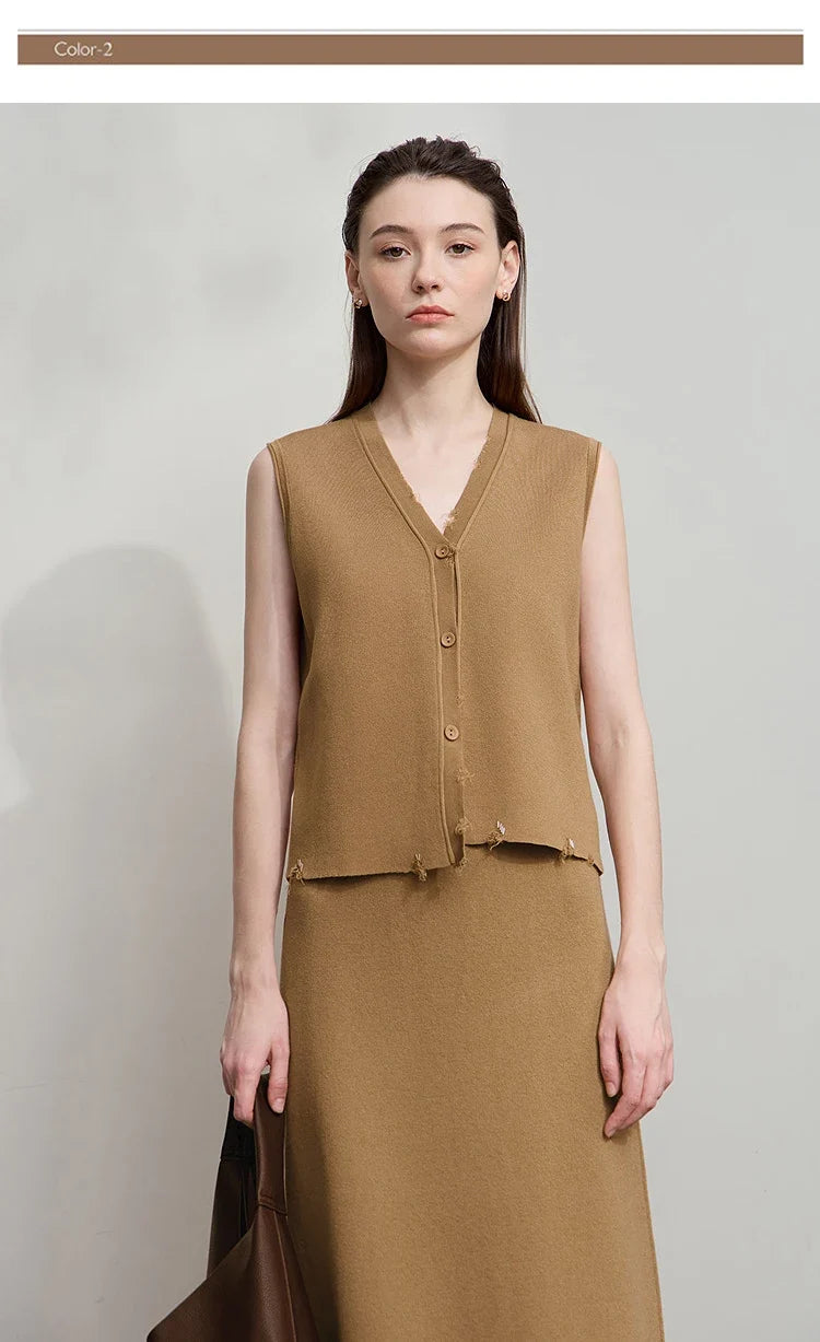 Women's Vest 2026 Autumn New Minimalist Solid Versatile Vests For Women V-neck Sleeveless Casual Short Top Female 12543005
