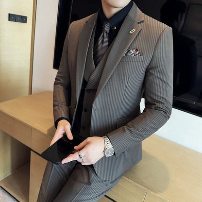 Men's Slim Fit 2-Piece Suit – Striped Single-Breasted Blazer and Trousers for Wedding, Business & Formal Wear