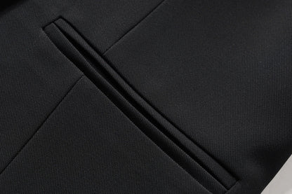 Black short V-neck slim fitting vest for women's spring and autumn jackets can be paired inside