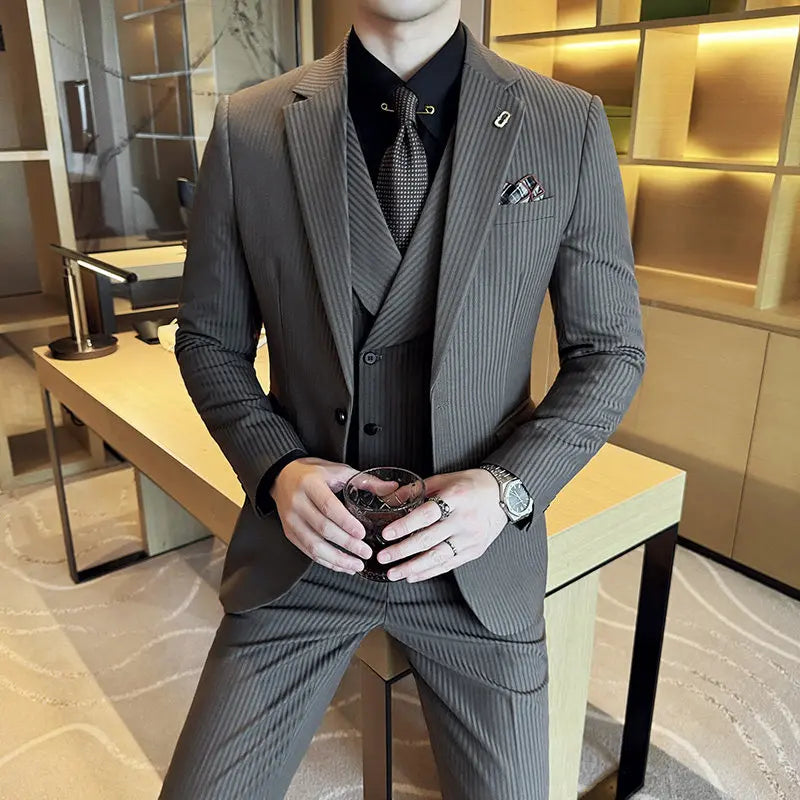 Men's Slim Fit 2-Piece Suit – Striped Single-Breasted Blazer and Trousers for Wedding, Business & Formal Wear