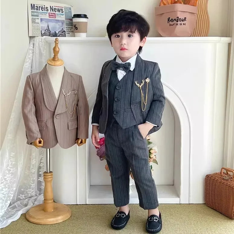 Kids Striped Birthday Party Outfit Boys Wedding Suit Set Childre's Jacket Vest Pants Bowtie Brooch 5Pieces Winter Clothing Set