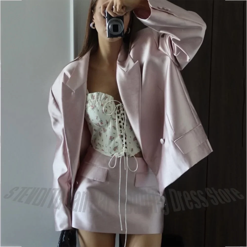 Trendy Pink Satin 2 Piece Suit For Women Peak Lapel Double Breasted Blazer And Mini Skirt Formal Evening Party Suit Streetwear