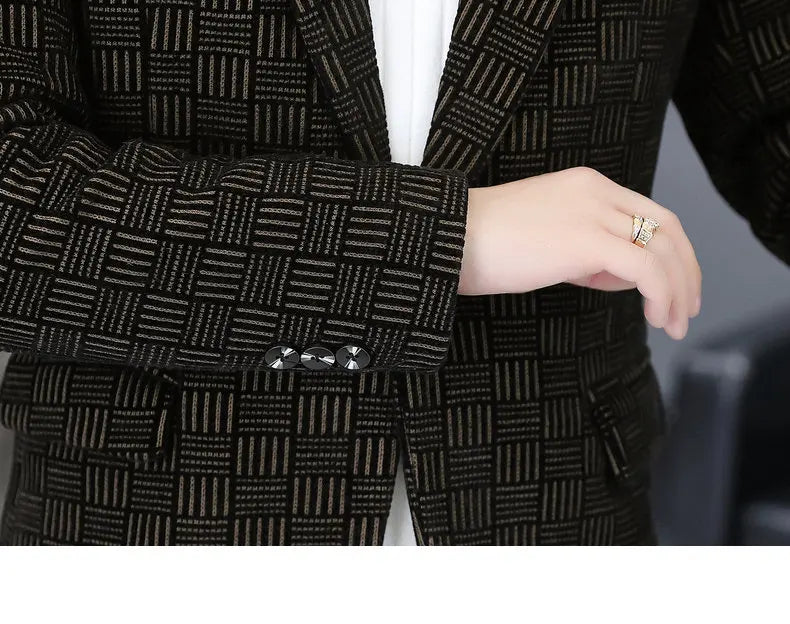 2026 Blazer Autumn and Winter Men's Fashion Outdoor Wedding Trend Slimming Business Casual Korean Version Thickened Warm Blazer