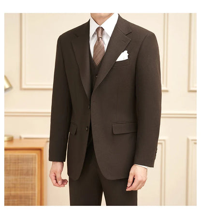 High-quality men's banquets come with a versatile and trendy business casual three-piece wedding set