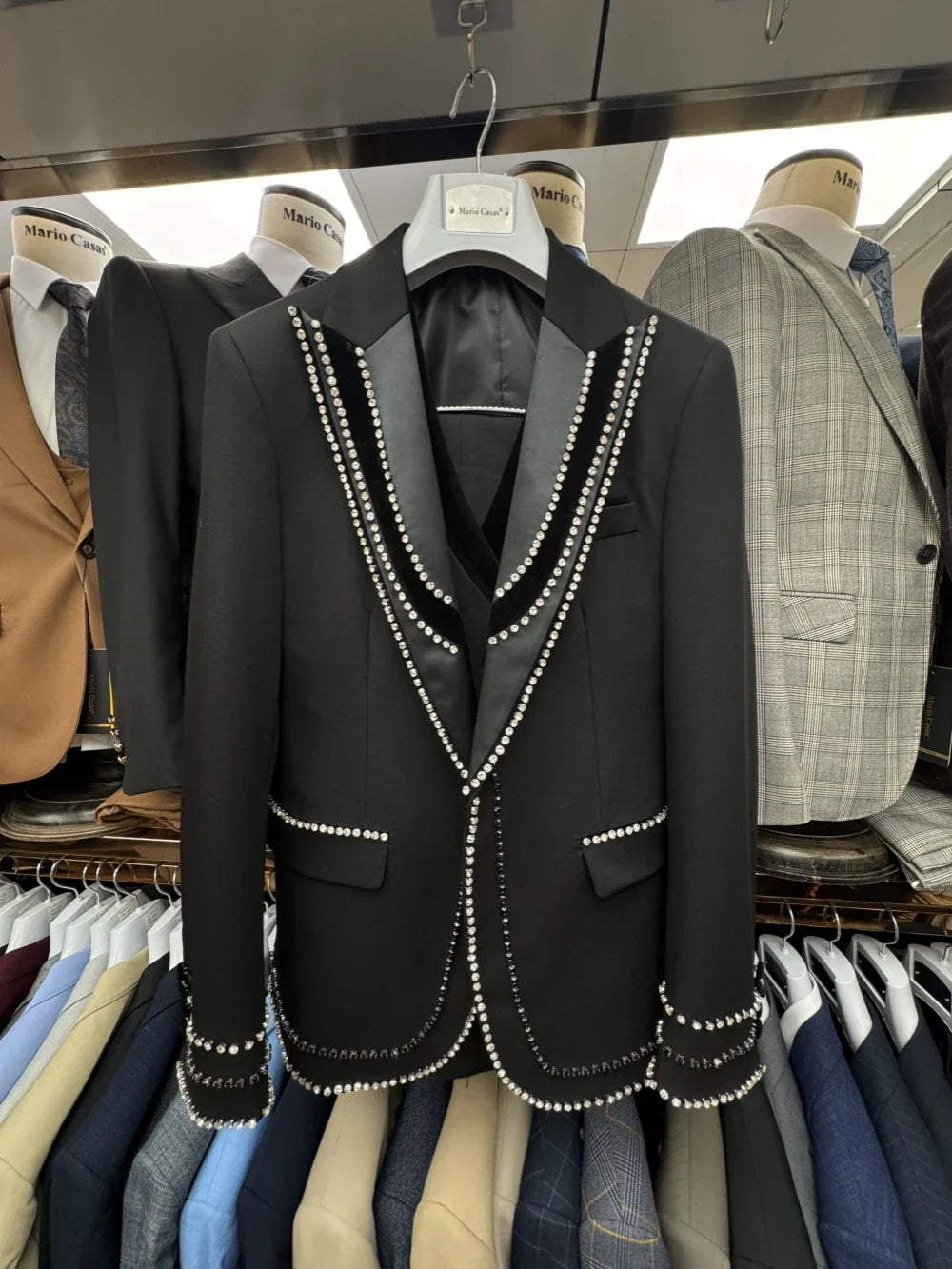 New Arrival Suit Set 3 Pieces For Man Banquet Dancing Wear Stylish Gorgeous Beaded Peak Lapel Men's Suits Wedding Groom Sets