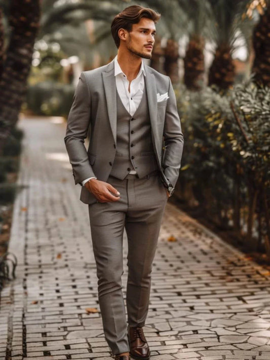 2026 New Men's Grey Formal Suit Set 3 Pieces Jacket Vest Pants Wedding Groom Sets Handsome Classic Tuxedo For Men Dancing Wear