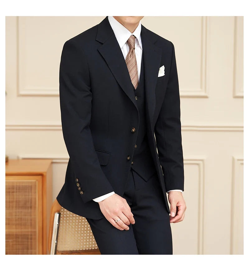 High-quality men's banquets come with a versatile and trendy business casual three-piece wedding set