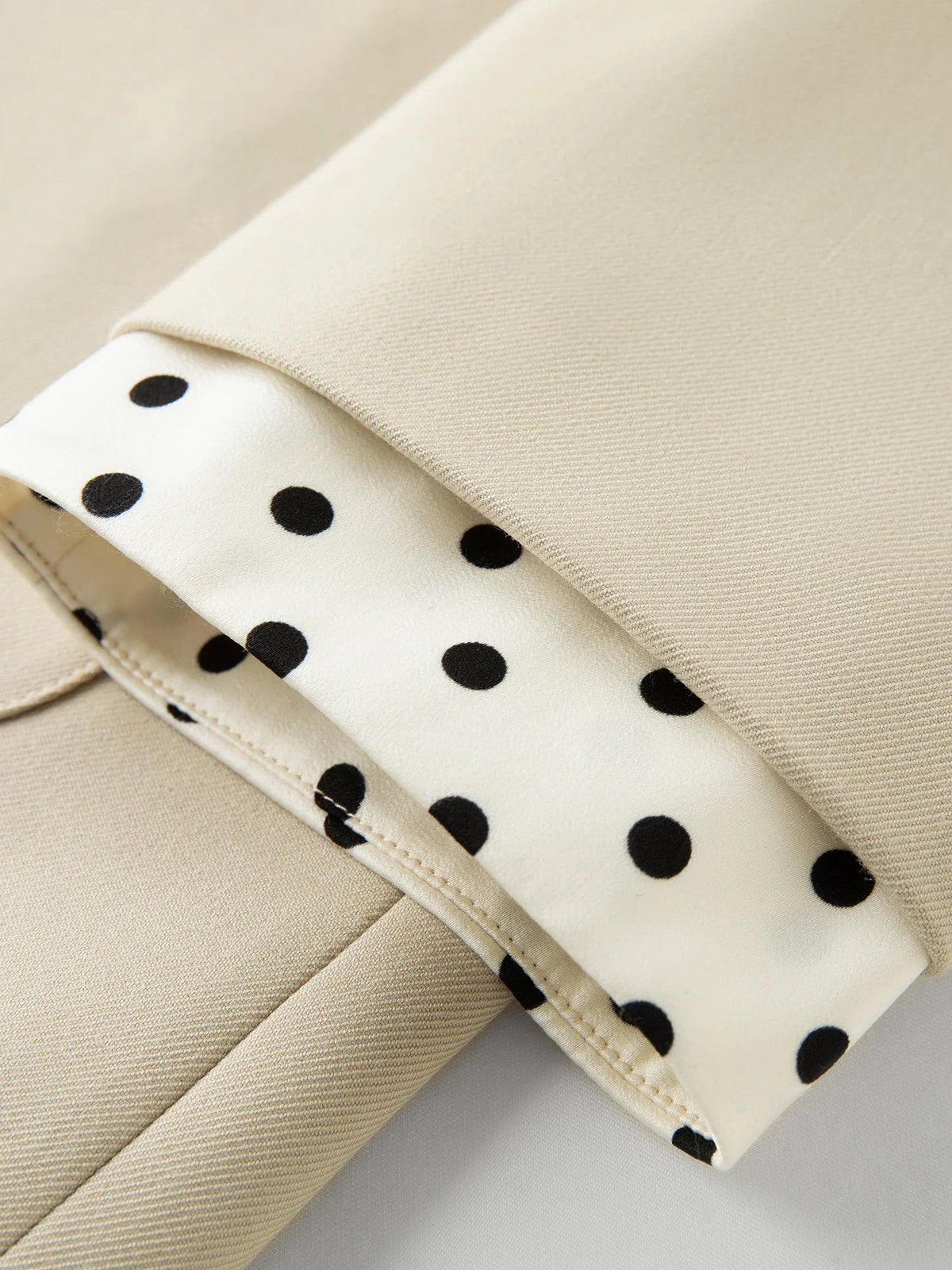 2025 Women's Black Polka Dot Blazer Spring New V-Neck Ribbon Bow Tie Long Sleeve Slim Jacket Retro Office Chic Outerwear