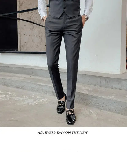 Men's Three-Piece Slim Fit Suit | Blazer, Waistcoat & Trousers for Formal and Business Occasions
