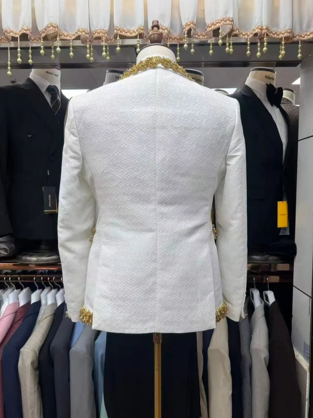 Man Golden Crystal Jacquard Suits 3 Pieces Party Prom Wear Handsome Elegant Shawl Lapel Tuxedo Wedding Groom Sets Chic Suit Set