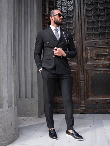 New Men's Slim Fit Striped Suit s2 Pieces Blazer Pants For Business Activities Stylish Customized Peak Lapel Tuxedo For Men