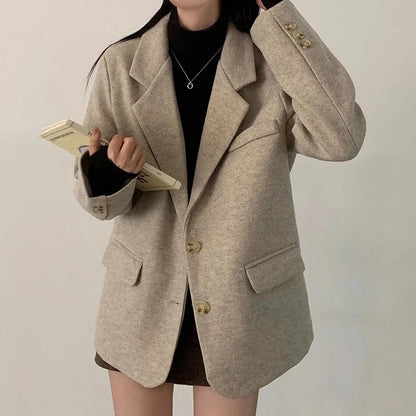 Chic Autumnal Loose Fit Casual Classic Style Long Sleeve Woolen Coat for Women Elegant Commuter Style Single Button Closure