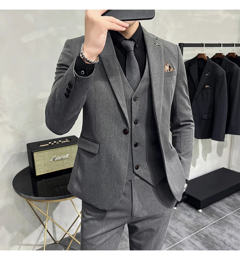 2025 Men's Wedding Suit Vest Trousers Set Fashionable Handsome Solid Color Groom's Three-Piece Outfit Available in Sizes M-7XL