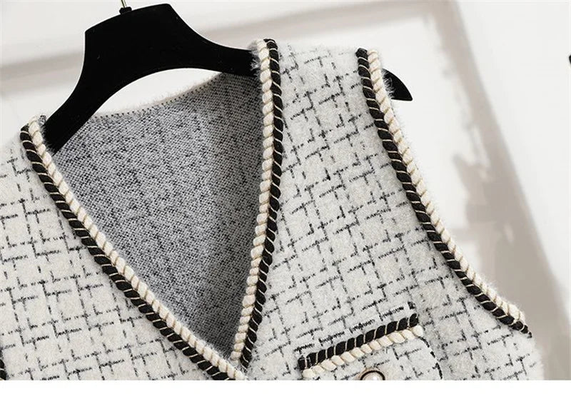 Women's Contrast Knitted Vest New Autumn Short Sleeveless Jacket V-neck Single Breasted Waistcoat Female Coats Chaleco Mujer