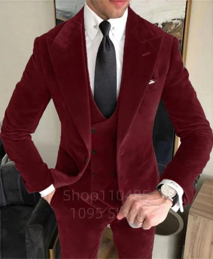 Elegant Velvet Men's 3 Pieces Suit Peak Lapel Jacket Vest and Trousers Dinner Wedding Tuxedos Slim Fit Formal Business Suits