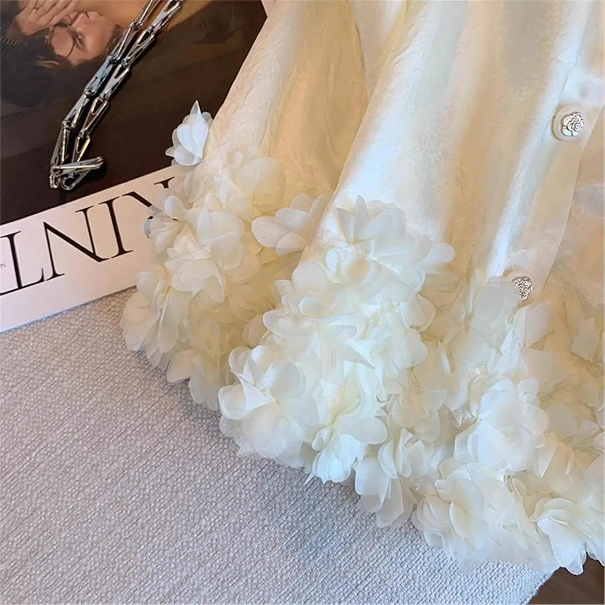 Women Vest Small Fragrance Jacket Satin Sleeveless Top Spring Summer New Fashion Temperament Petal Hem Waistcoat Female Vest