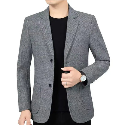 Men's woolen suit spring and autumn jacket is fashionable, cool and versatile. It is a solid-color checkered flat lapel short to