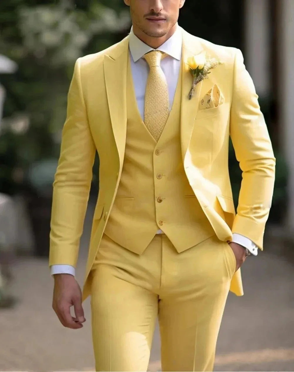 3-Piece Slim Fit Men's Suit – Single Breasted Business & Banquet Suit in Multiple Colors