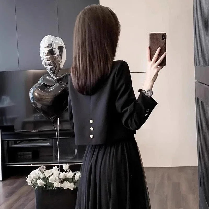 Chic Black Women Blazer 2025 New Arrival Spring Autumn Short Petite Button Trim Design Unique Niche Outerwear Basic Youthful