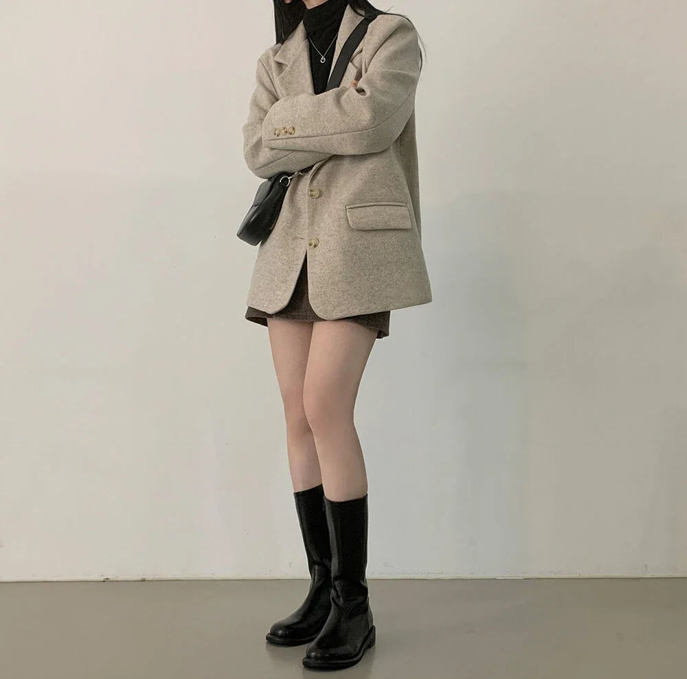 Chic Autumnal Loose Fit Casual Classic Style Long Sleeve Woolen Coat for Women Elegant Commuter Style Single Button Closure