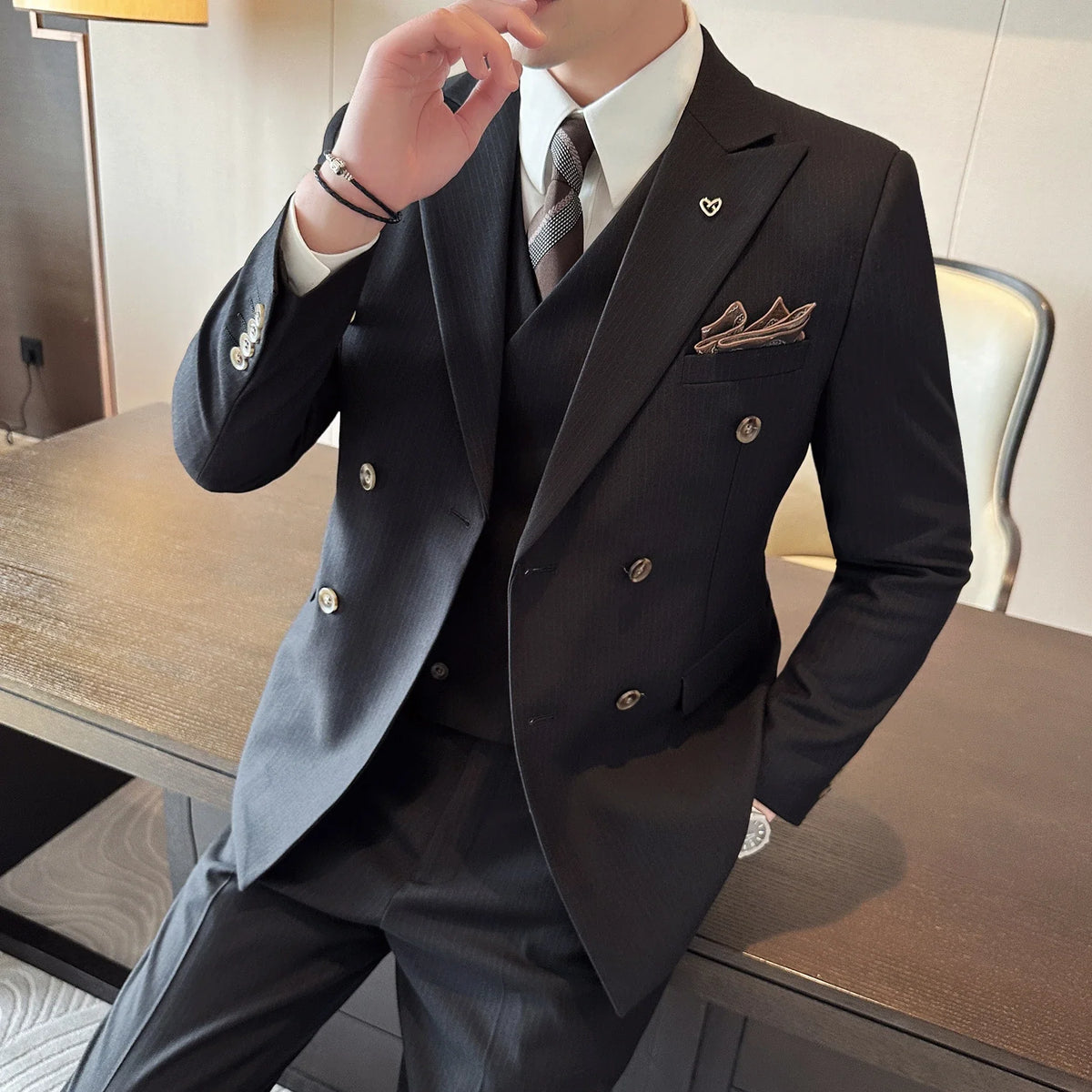 Men's Double Breasted Three Piece Wedding Suit – Slim Fit Smart Casual