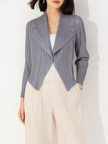 Pleated Coat Women's Early Autumn New Style 2023 Fashionable Versatile Suit Collar One Button Temperament Short Suit Top