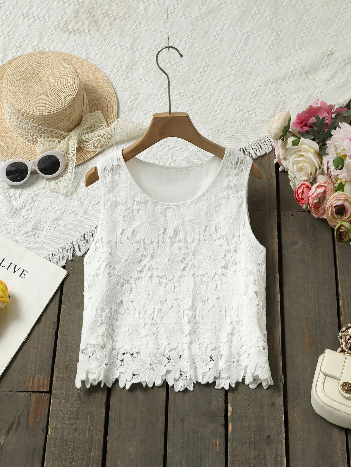 Spring & Summer New Arrival Women's Hollow-out Lace Trim Elegant Vest Gilet, Stylish & Classy Lace Camisole Vest