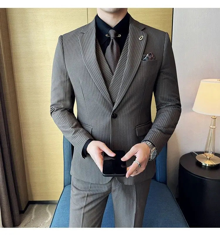 Men's Slim Fit 2-Piece Suit – Striped Single-Breasted Blazer and Trousers for Wedding, Business & Formal Wear