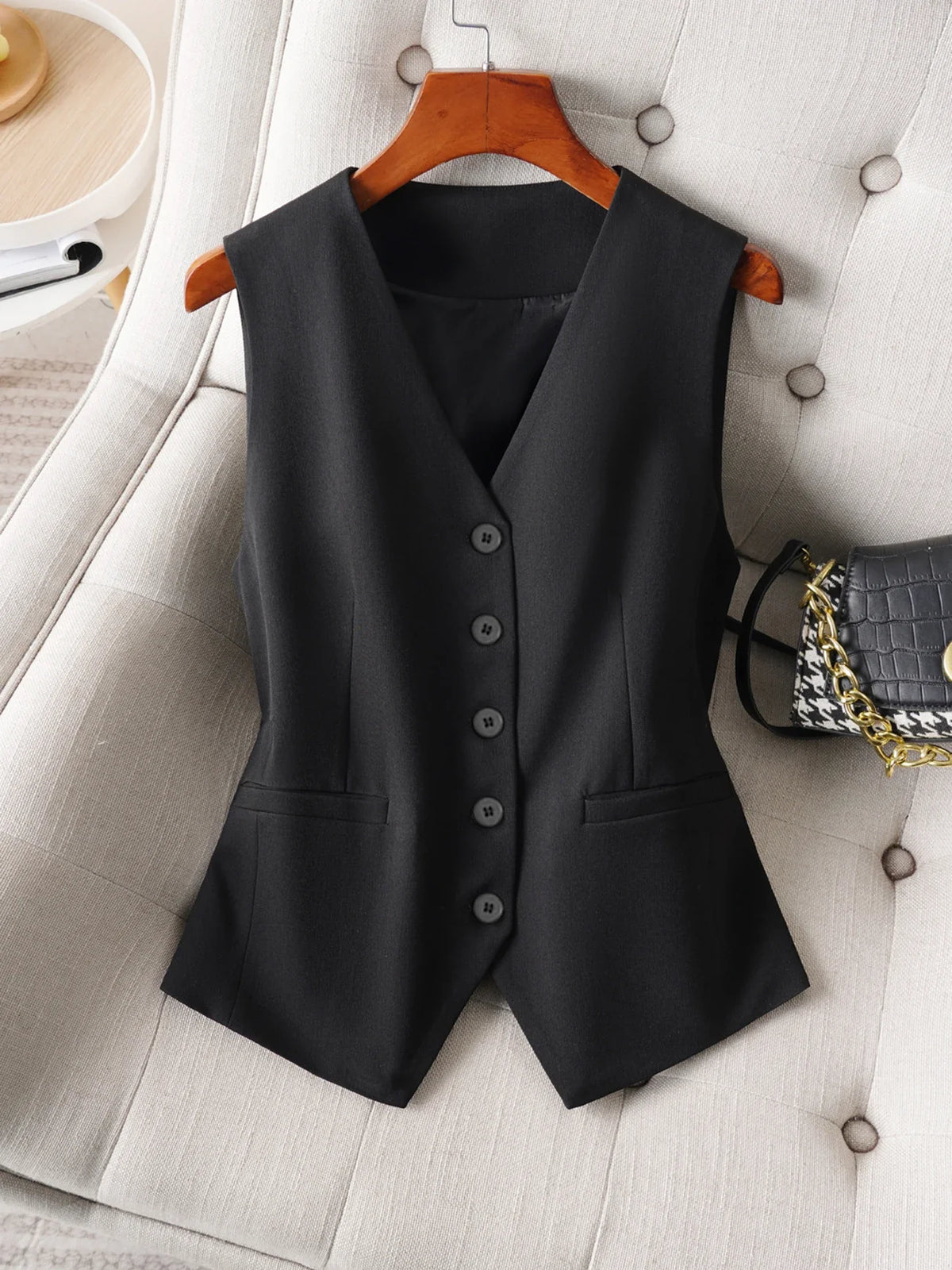 Single-Breasted Layered Suit Vest for Women Suitable for Spring and Autumn Can Be Worn as an Inner or Outer Layer Stylish Off