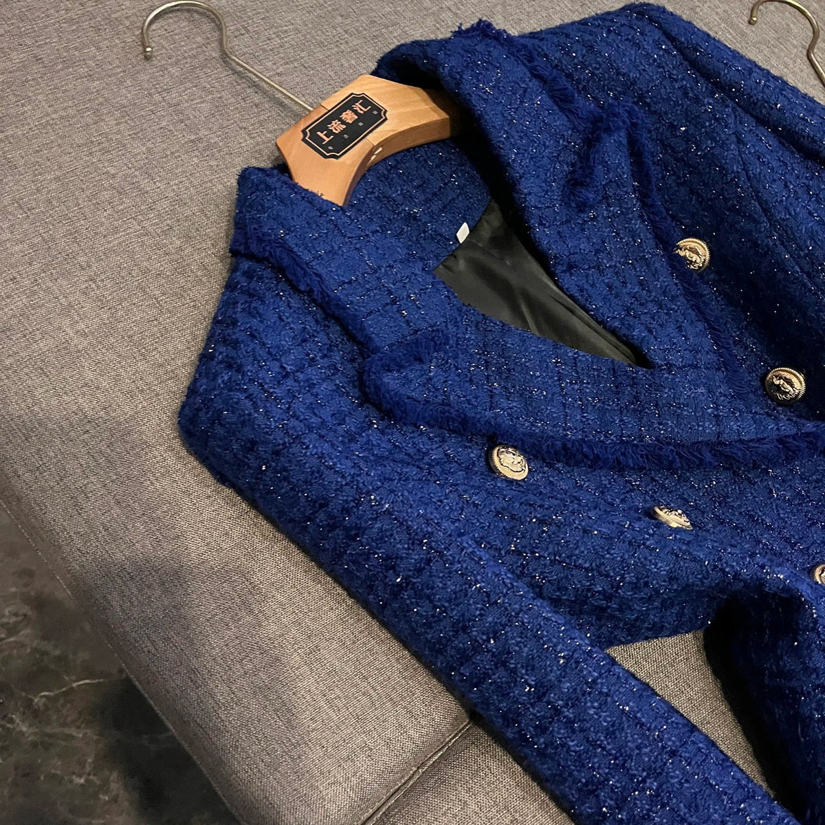 Slim Fit Deep Blue Long Sleeve Suit Coat for Women Commute Style Asymmetric Hem Tailored Jacket Business Casual Outerwear