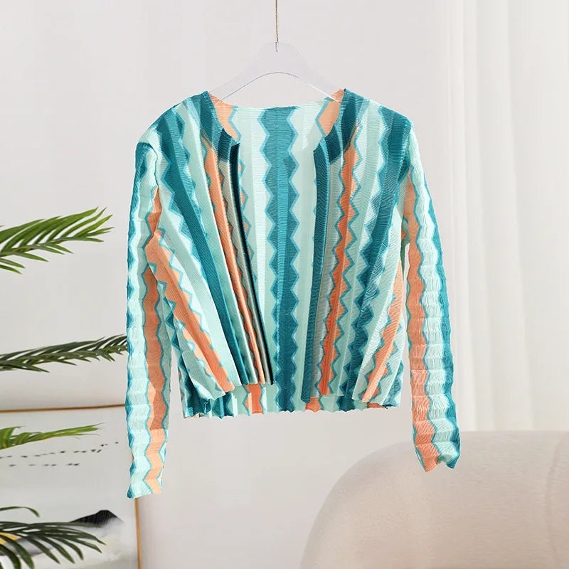 Miyake Style Coat Women Spring Autumn Fashion Top 2023 Pleated Contrast Color Cardigan Short Temperament Small Size All-Matching