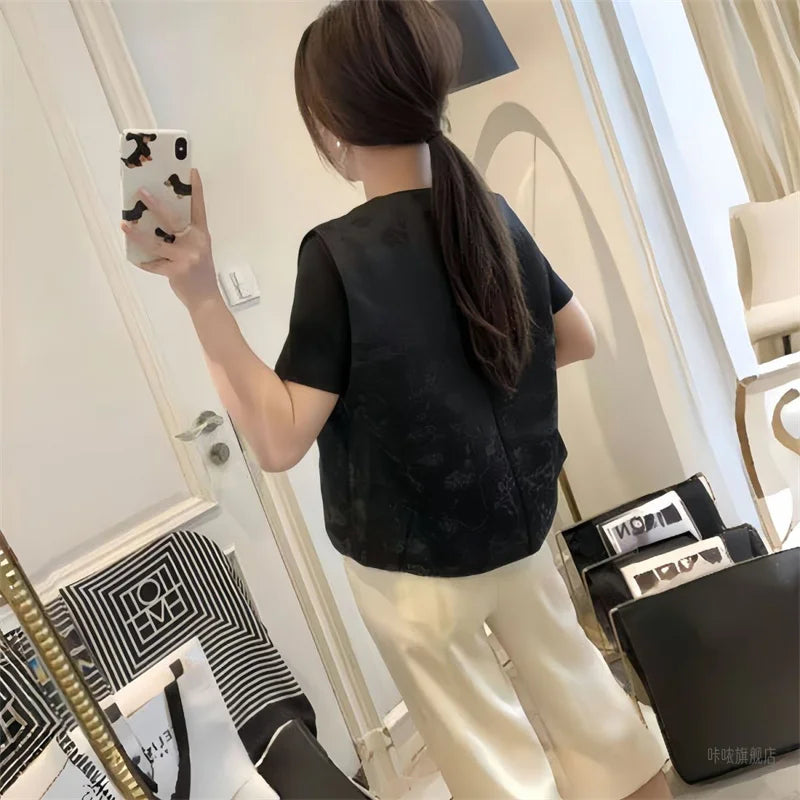 New Chinese Style Buckle Vest Coat For Women New Spring Autumn O-Neck Embroidery Sleeveless Jacket Fashion Jacquard Waistcoat