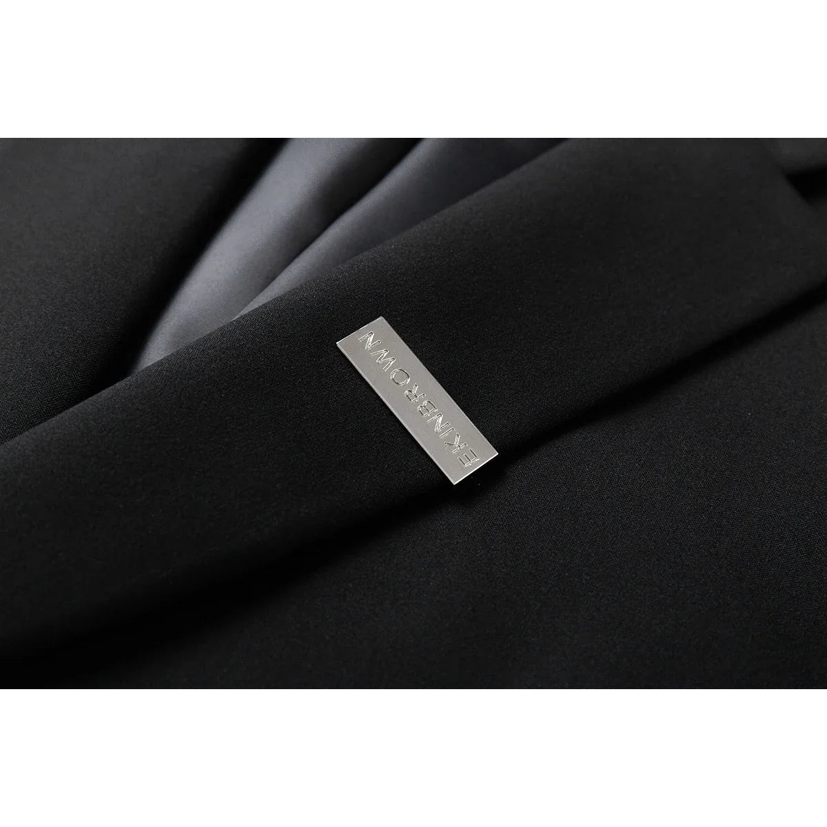 Men Suit Jacket Metal Buckle Designer Blazer Masculino Casual Man Dress Luxury Cool Black Chaquetas Hombre Elegantes Streetwear