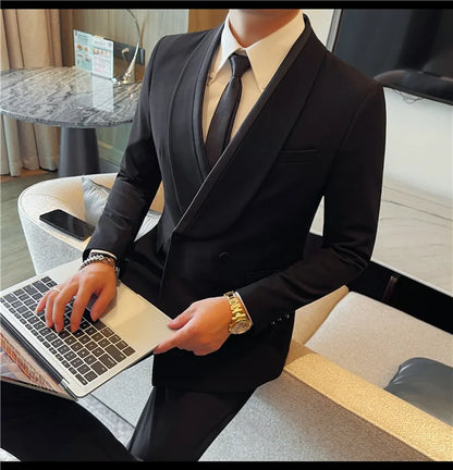 New men's suits, tall and straight, fashionable, cool and versatile. Autumn dress, casual and fitted, cool and stylish